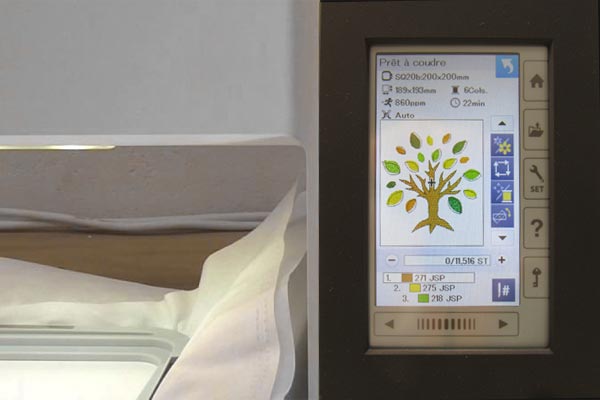 Ecran tactile LCD couleurs de la brodeuse Janome MC500e