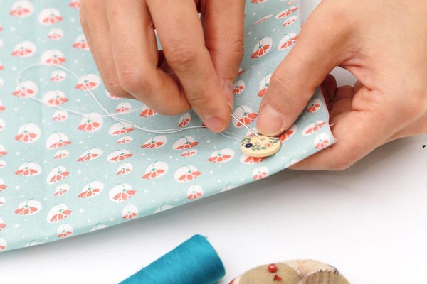 Les points de couture réalisés à la main