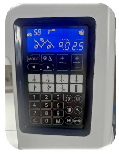 Ecran tactile de la Janome Skyline S6 Edition Anniversaire