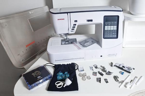 Déballage - Unboxing de la Janome Skyline S6 Edition Anniversaire