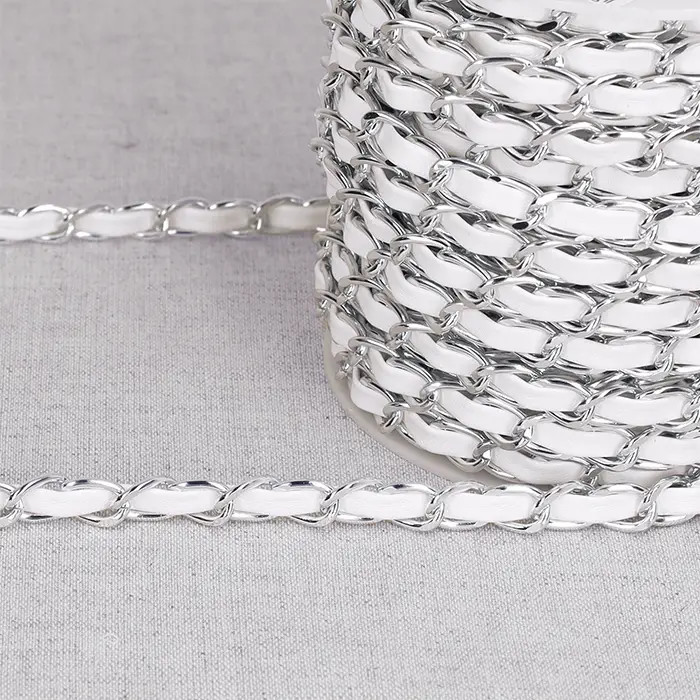 Chaine aluminium avec lacette au mètre Chaine aluminium avec lacette au mètre