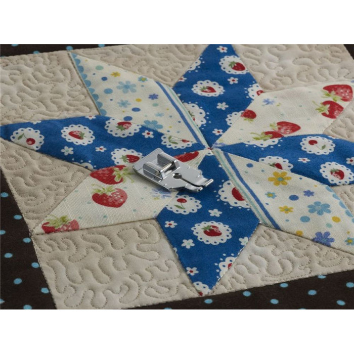 Pied patchwork métal fermé SUBSTITUT Pied patchwork métal fermé SUBSTITUT