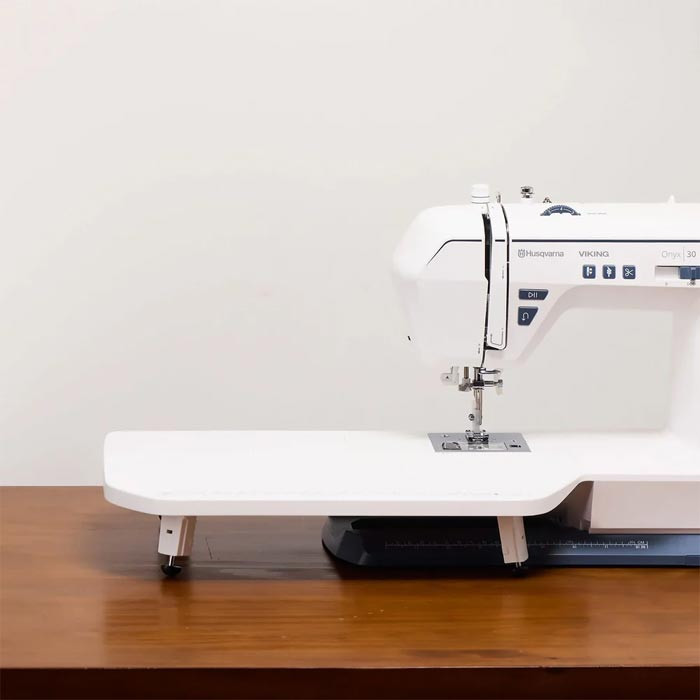 Table d'extension de couture Husqvarna Onyx 30 Table d'extension de couture Husqvarna Onyx 30